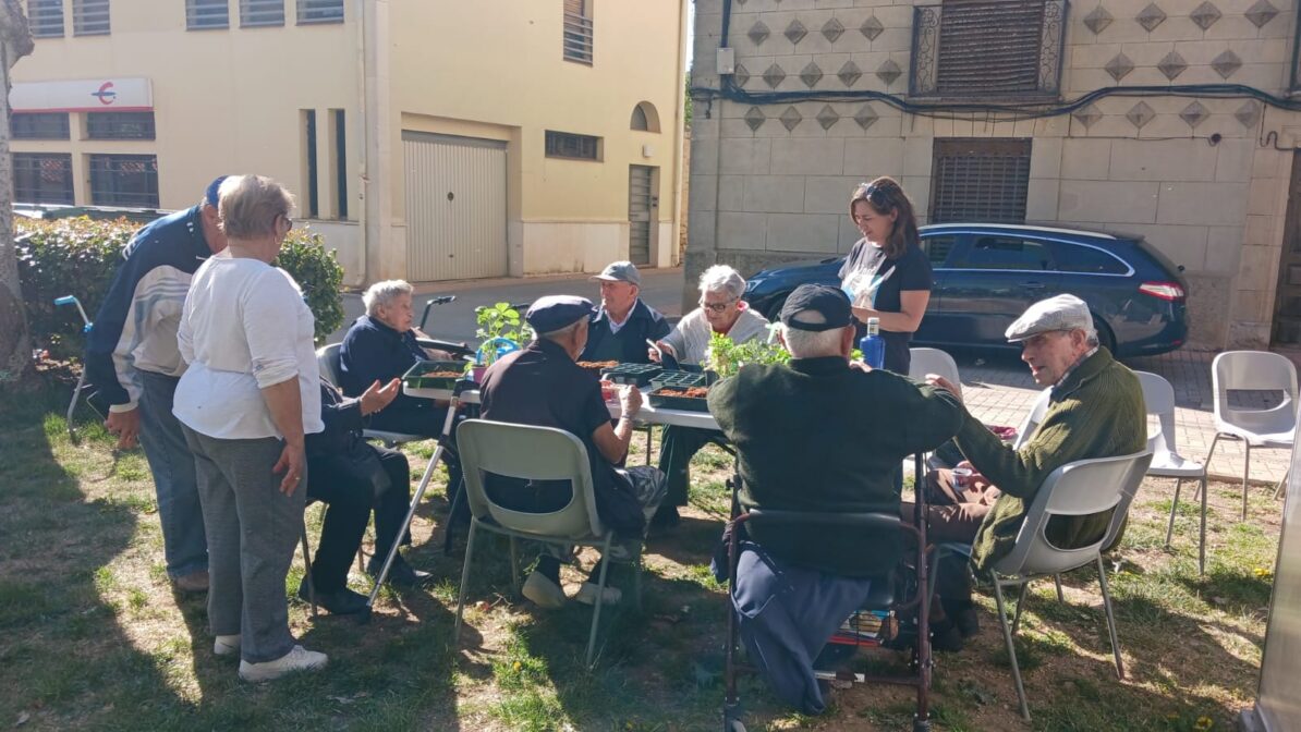 Comunidades de Cuidados. Impulso a la estrategia  de cuidados comunitarios en entornos rurales