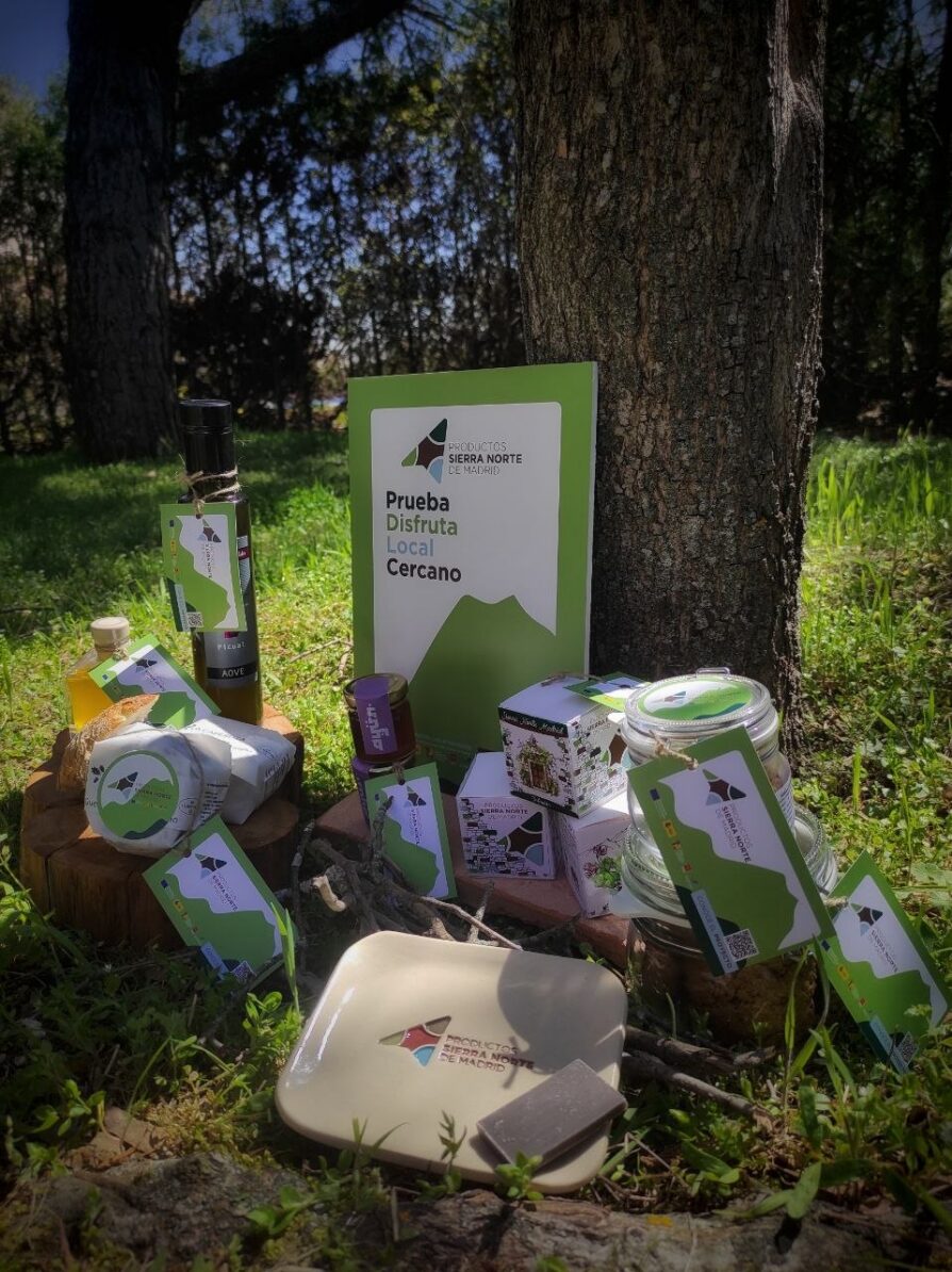 Establecimientos del sector turístico y pequeños productores de la Sierra Norte se unen en una prueba piloto para promocionar el producto local